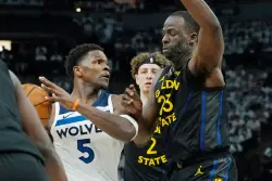 Horrible shooting, lack of energy doom Wolves against the Warriors